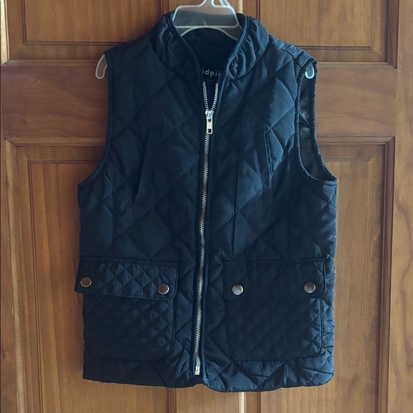 kidpik Other - Kidpik Quilted Black Vest for Kids